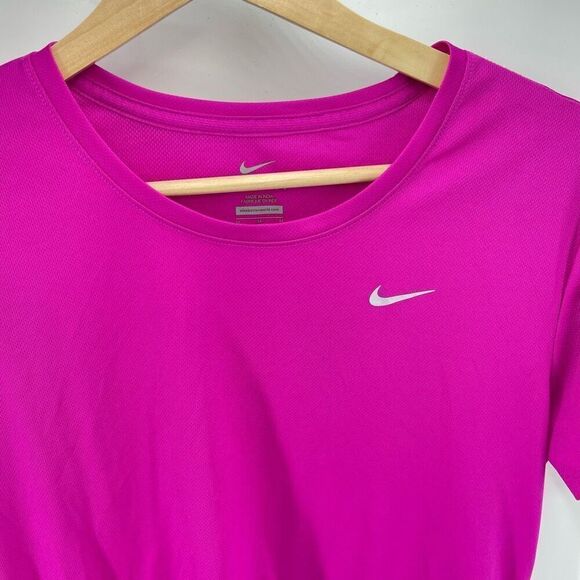 Nike Women's T-Shirt Dri-Fit Crew Neck Short Sleeve Magenta Pink Size Medium - Picture 8 of 10